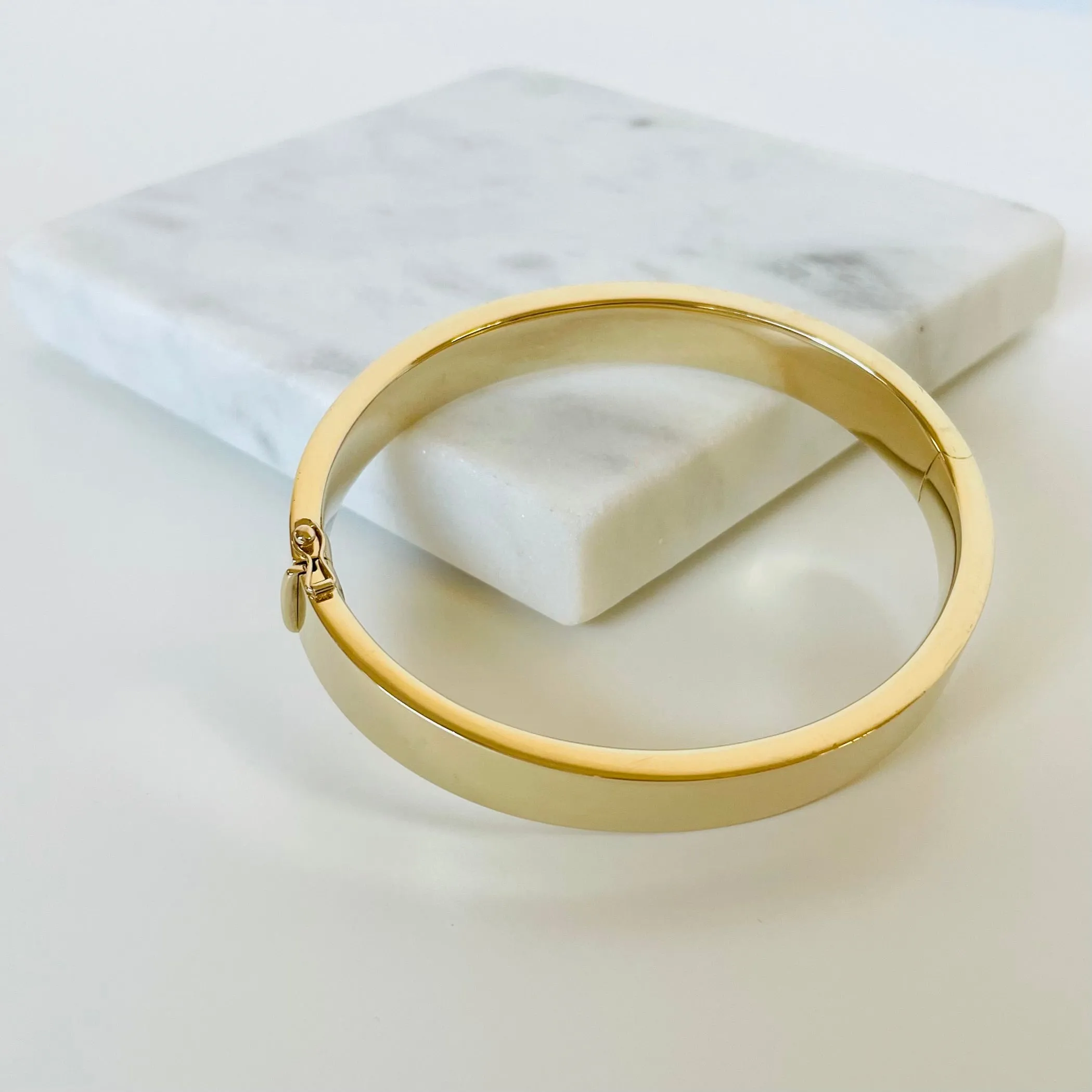 14k Square Edge Bangle