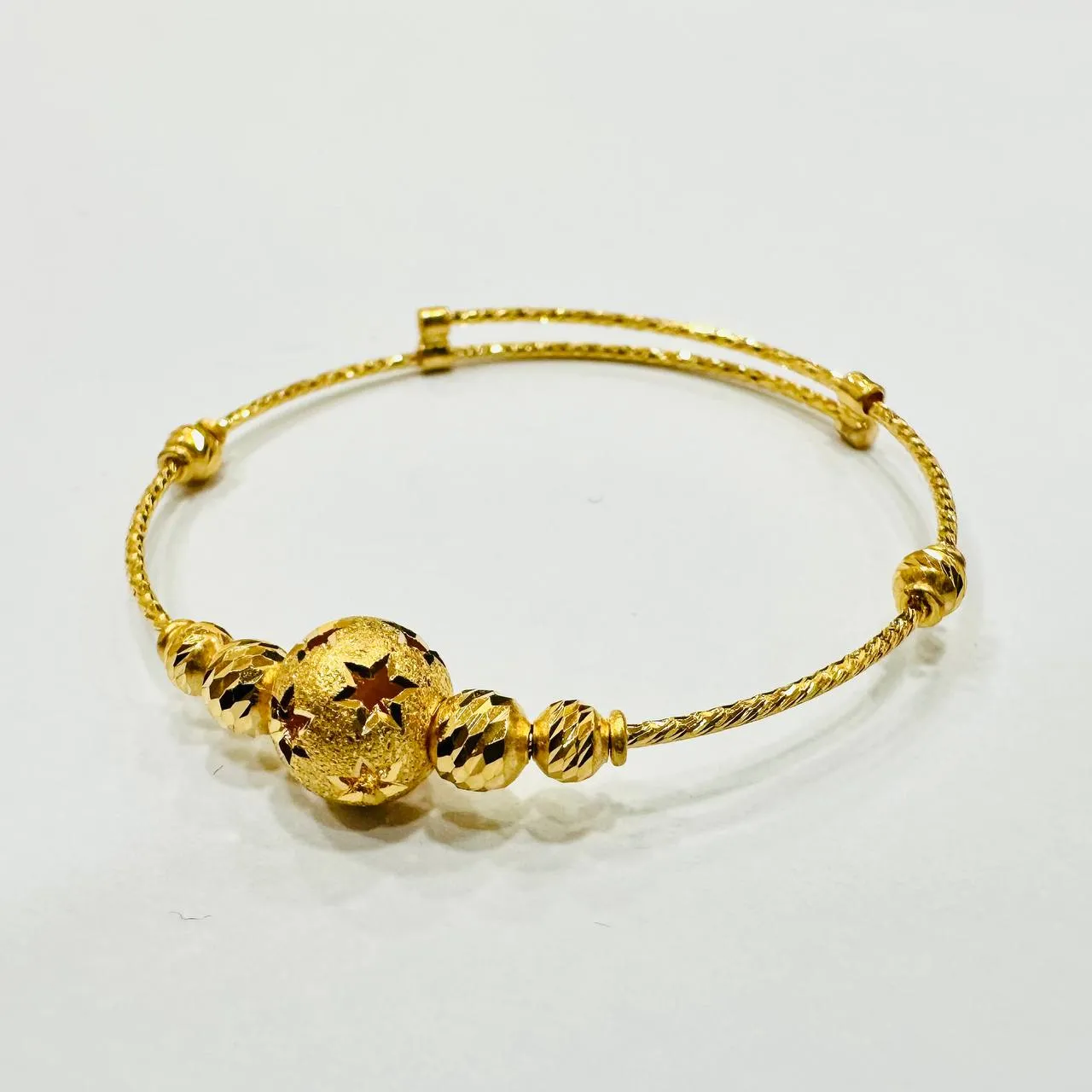 22k / 916 Gold Baby Bangle