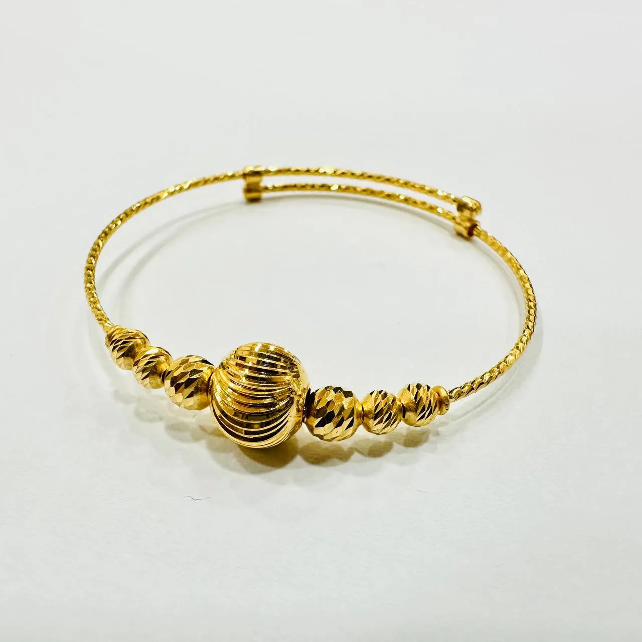 22k / 916 Gold Baby Bangle