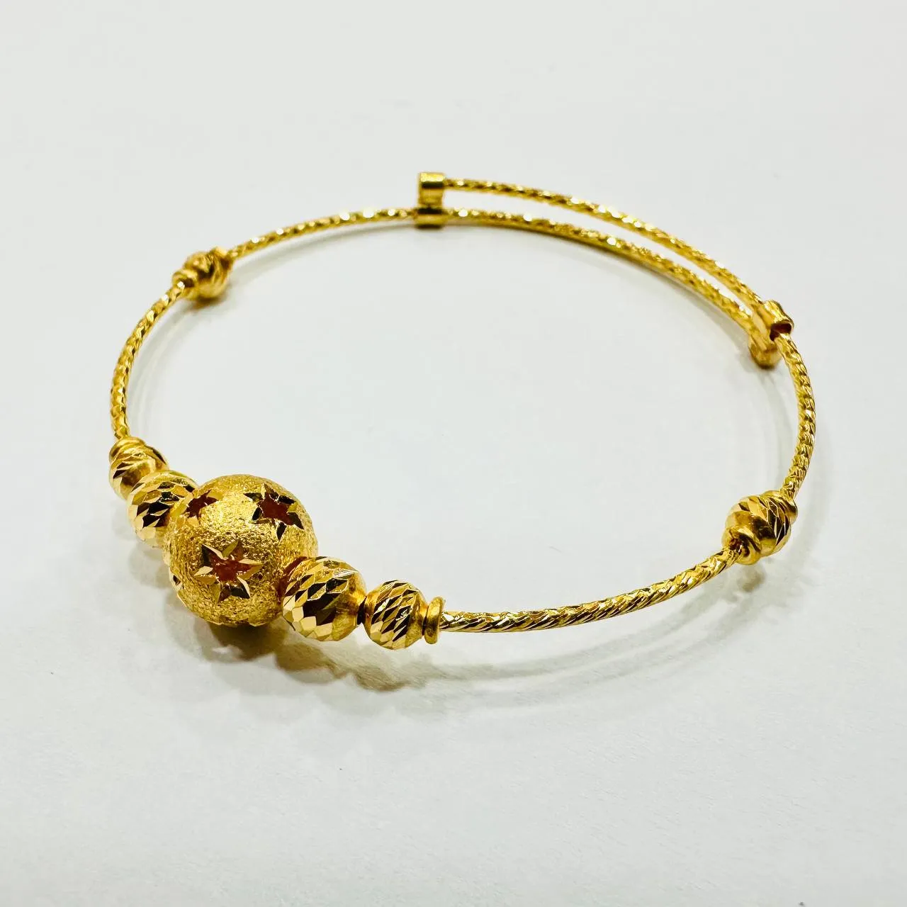 22k / 916 Gold Baby Bangle