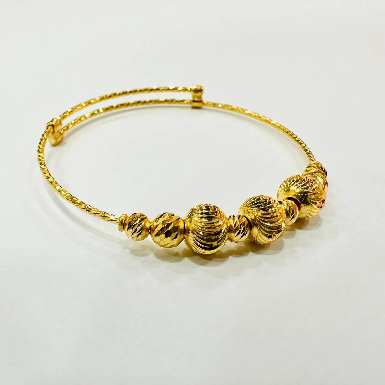 22k / 916 Gold Baby Bangle