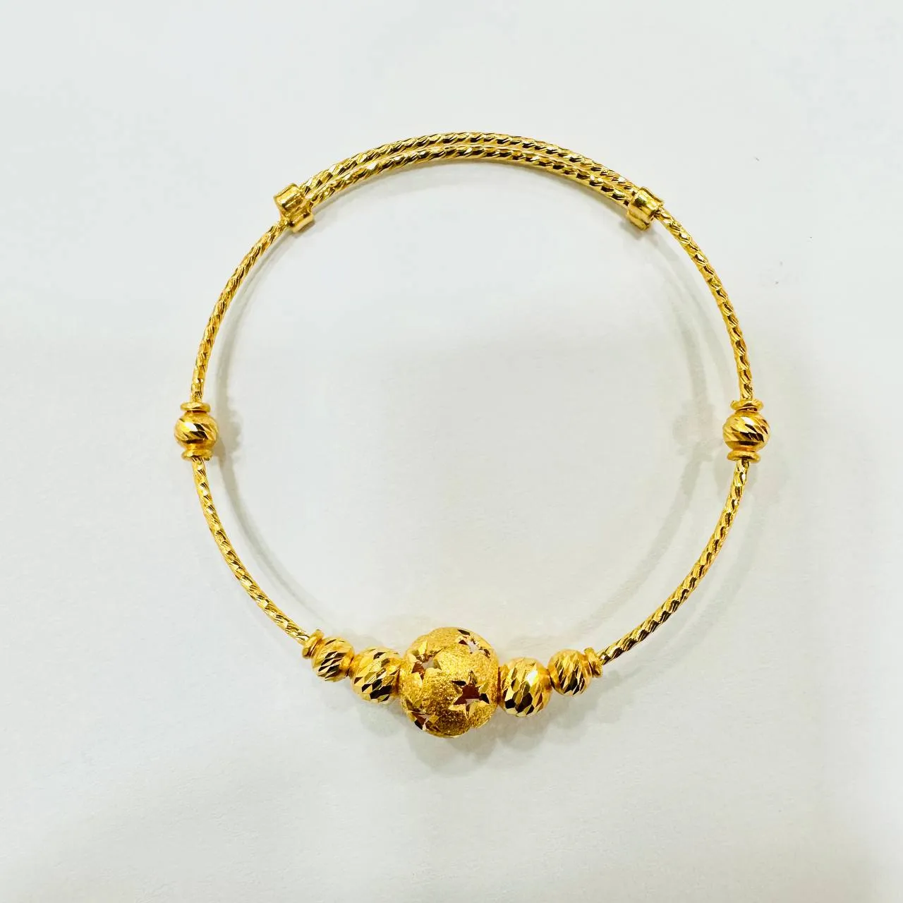 22k / 916 Gold Baby Bangle