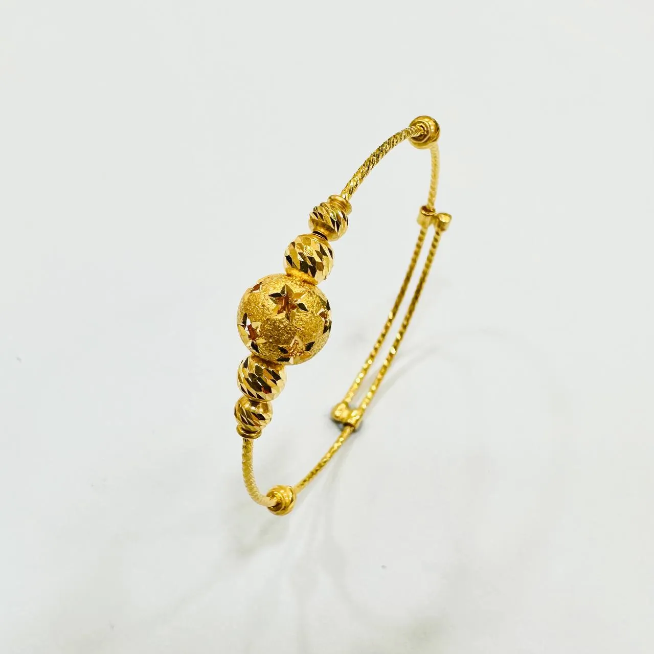 22k / 916 Gold Baby Bangle