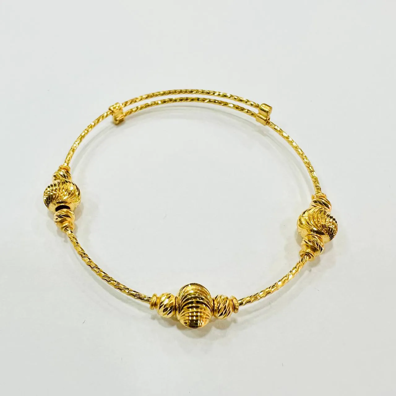 22k / 916 Gold Baby Bangle