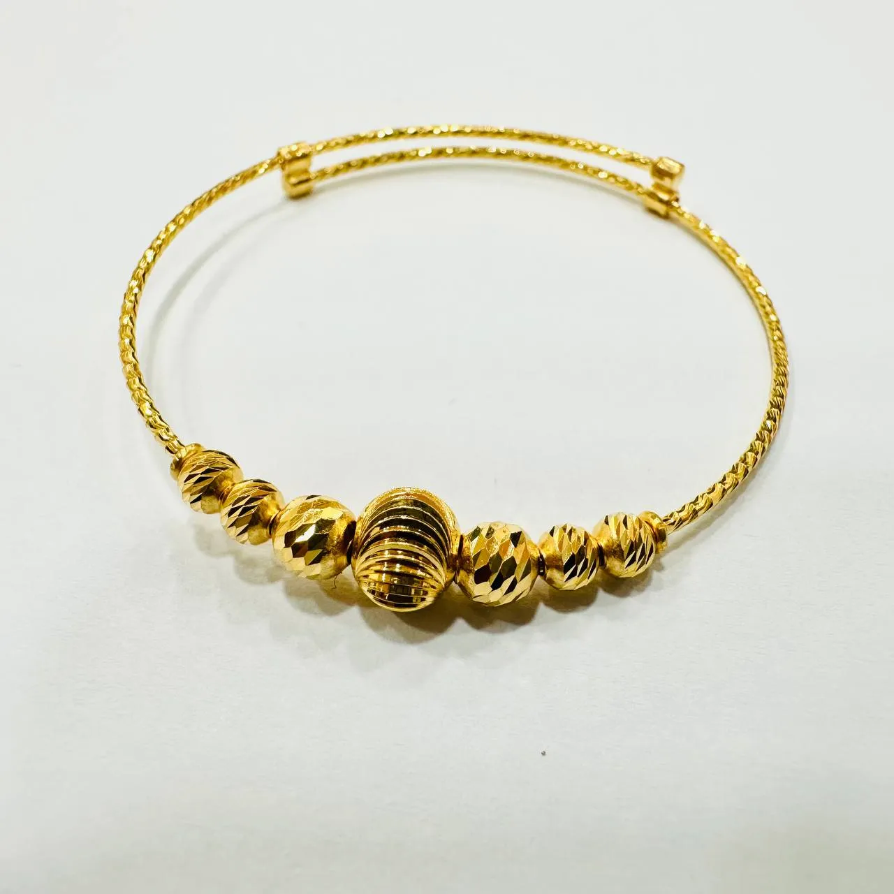 22k / 916 Gold Baby Bangle