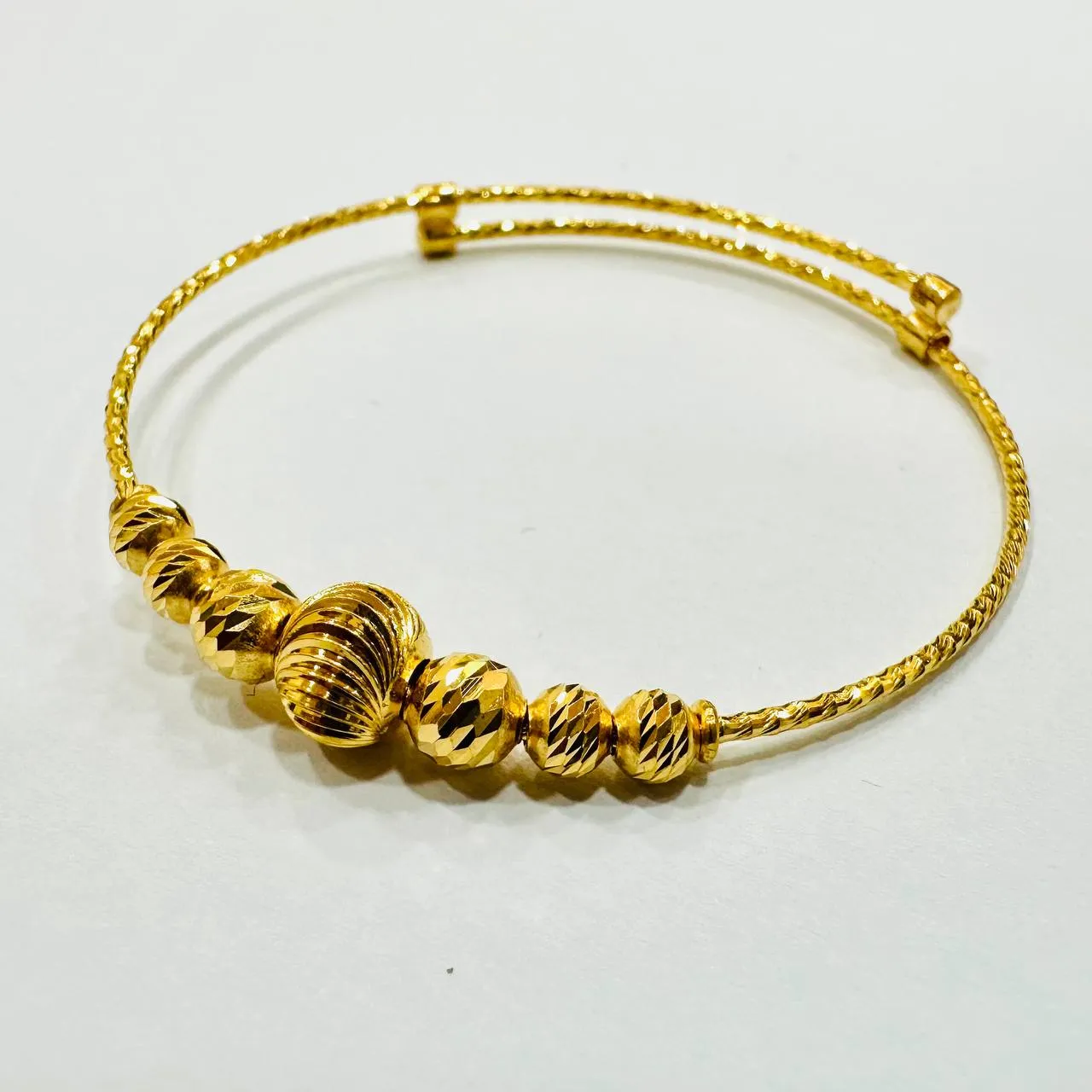 22k / 916 Gold Baby Bangle