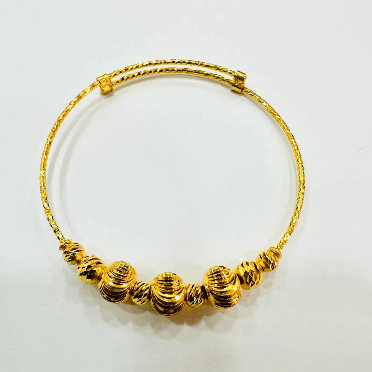 22k / 916 Gold Baby Bangle