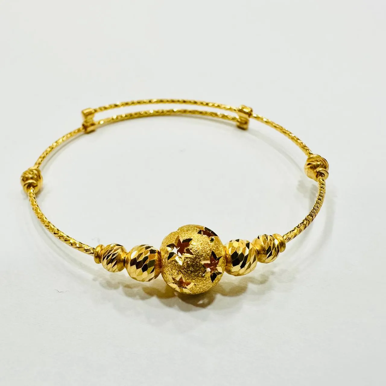 22k / 916 Gold Baby Bangle