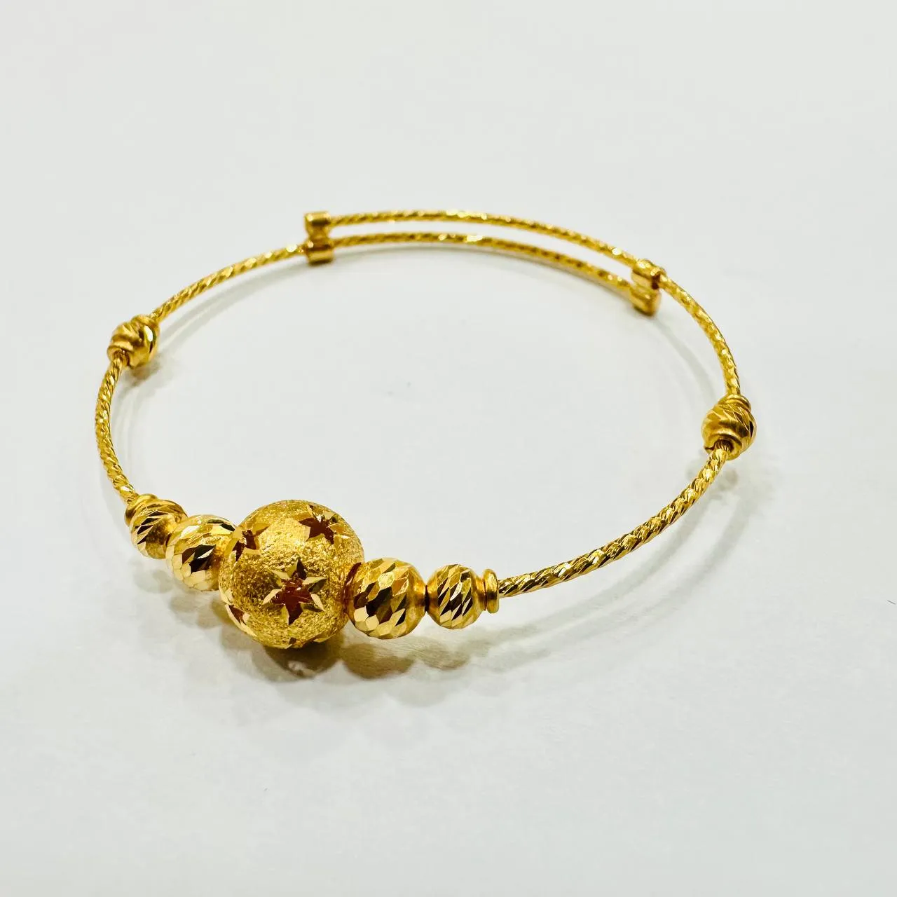 22k / 916 Gold Baby Bangle