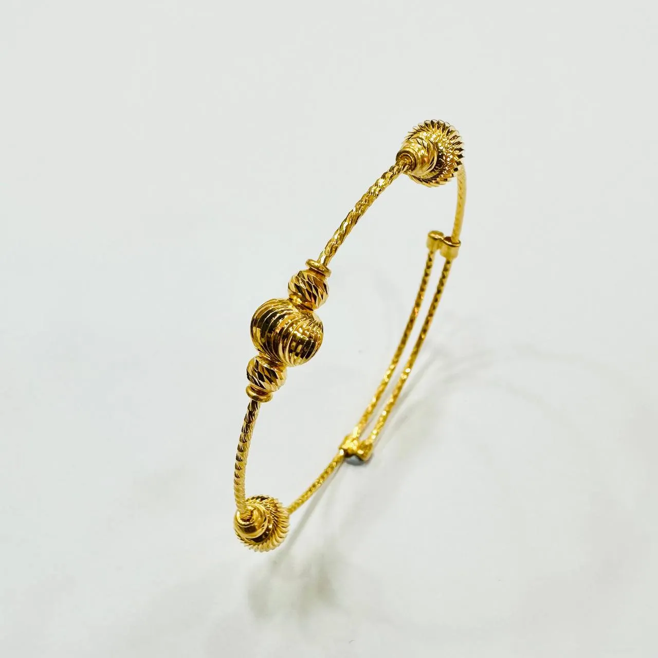 22k / 916 Gold Baby Bangle