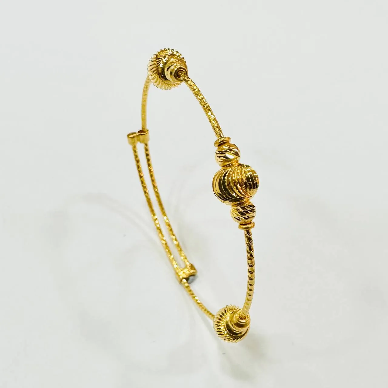 22k / 916 Gold Baby Bangle