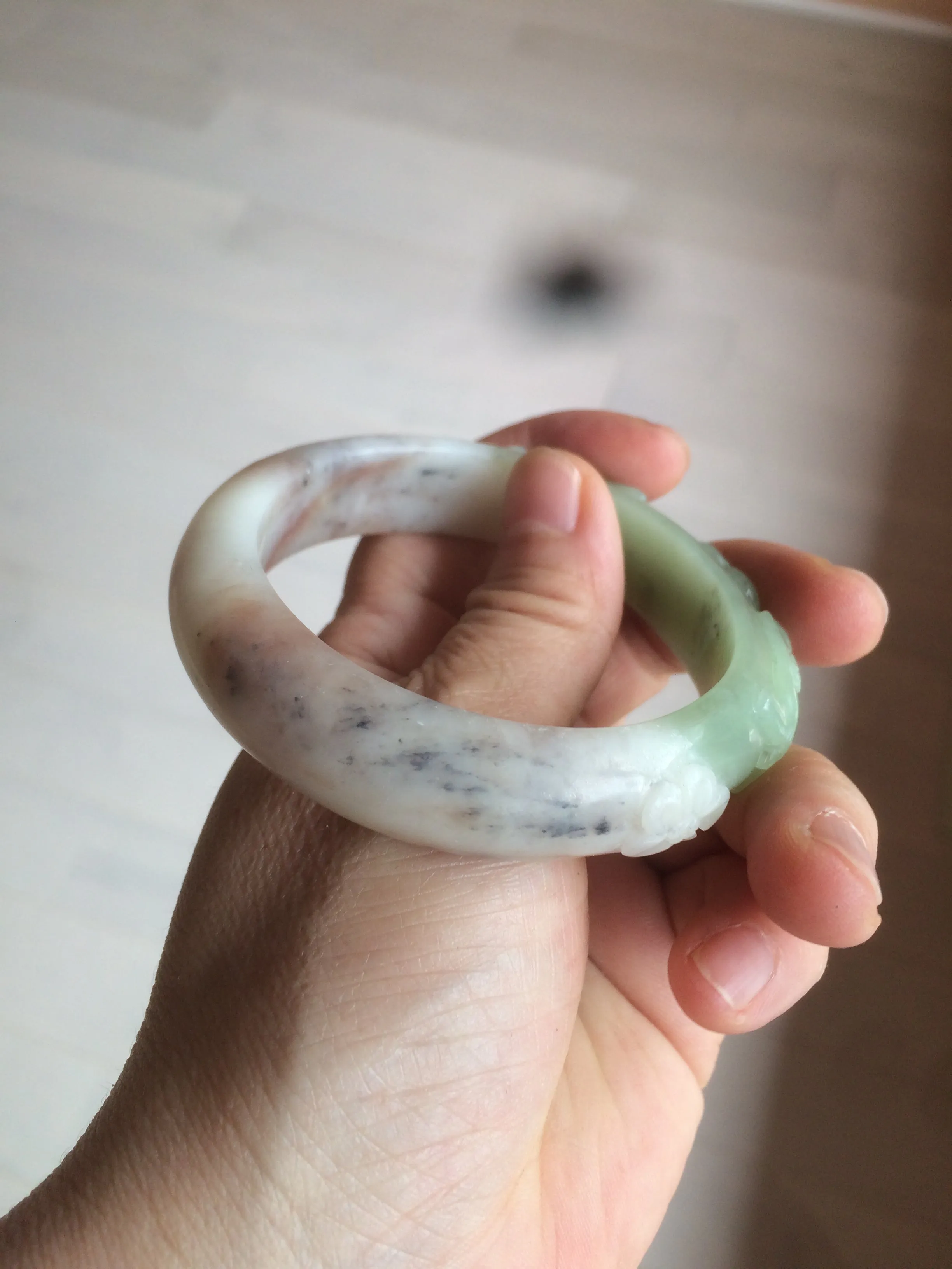 54.3mm 100% natural green/gray/purple/black carved bunnies and heart Xiu Jade(Serpentine) bangle XY79