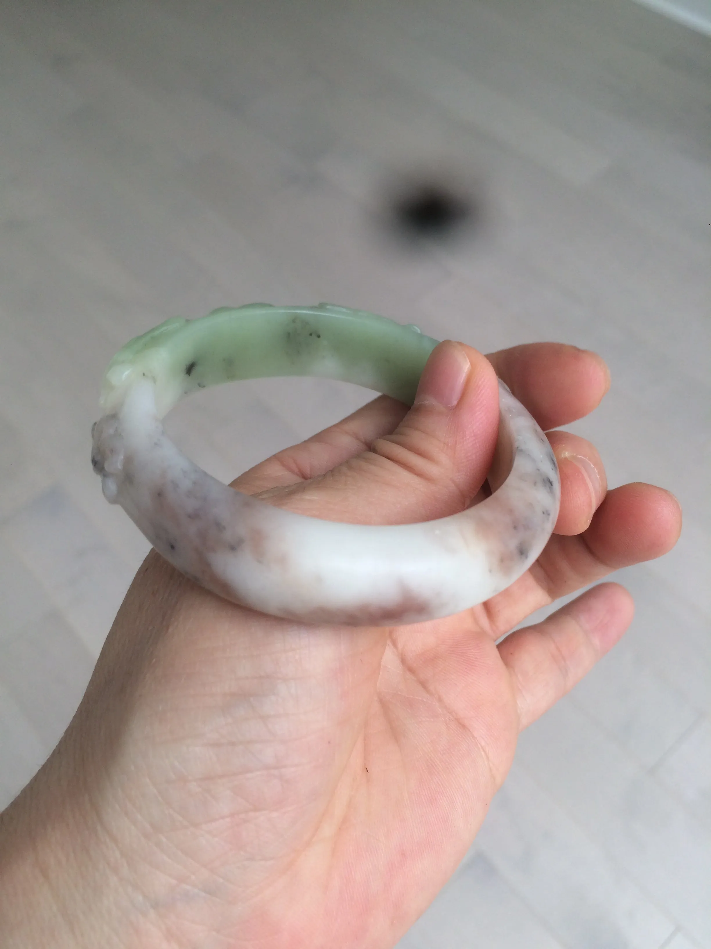 54.3mm 100% natural green/gray/purple/black carved bunnies and heart Xiu Jade(Serpentine) bangle XY79