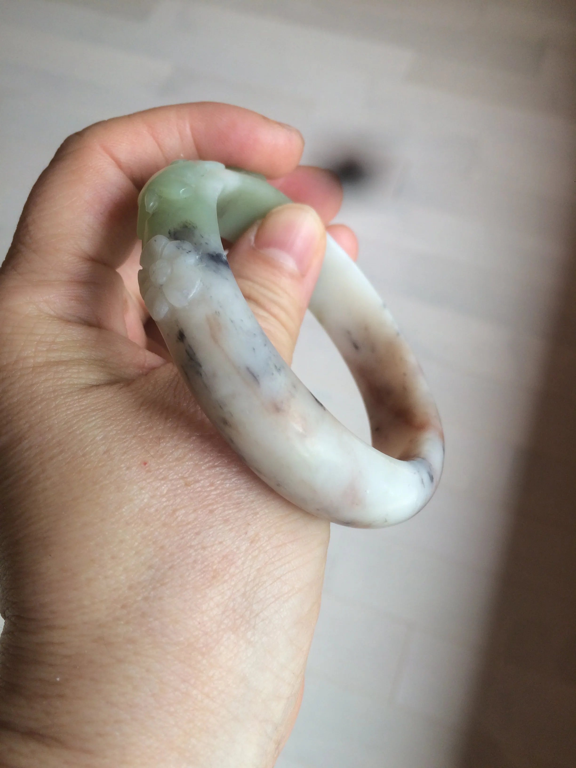 54.3mm 100% natural green/gray/purple/black carved bunnies and heart Xiu Jade(Serpentine) bangle XY79