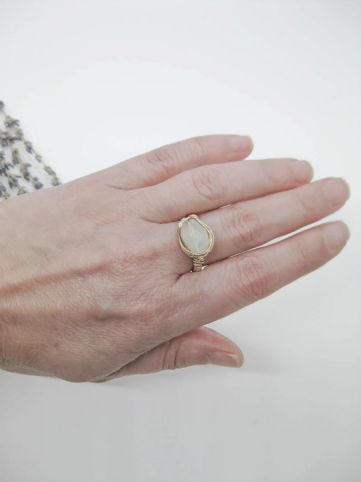 Calla : Moonstone Ring - r51