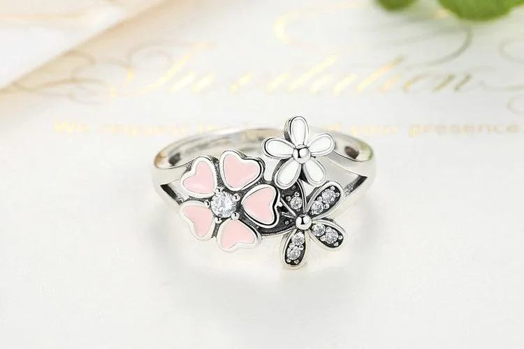 DAINTY DAISY RING