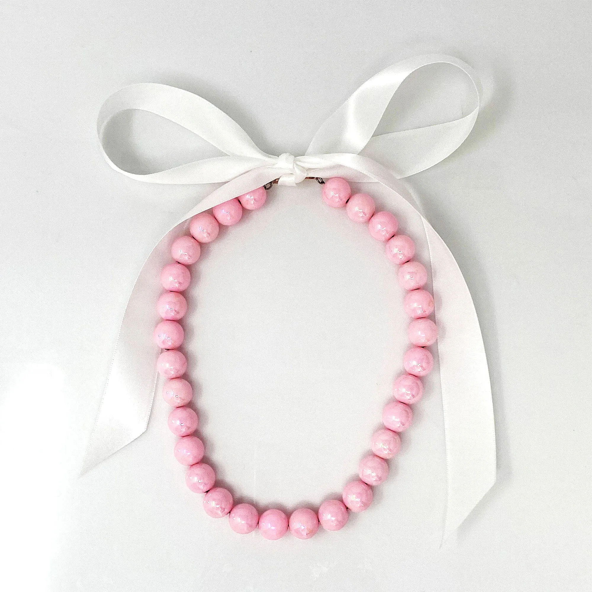 DELORES pearl ribbon necklace (more pearl colours available)