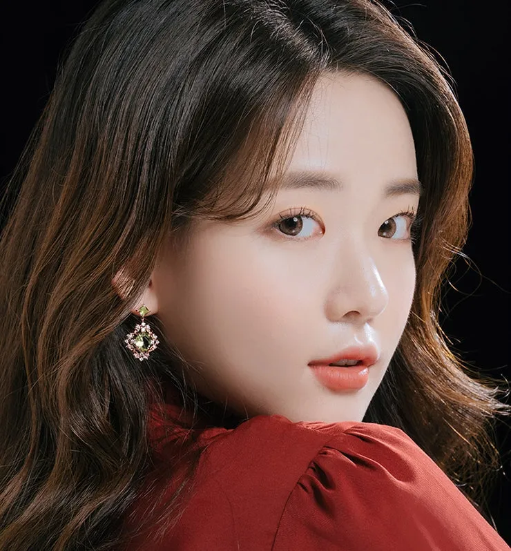 IU Magic Hour Crystal Earrings Korean Jewelry Changed Colors Womens Accessories Luxury Fashion Dating Clubber Elegant Wedding Dinner Party Accessory Gifts