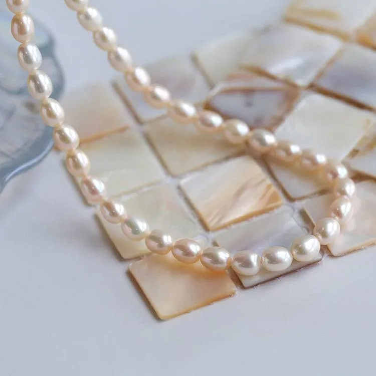 Long Chain OT Freshwater Pearl Necklace