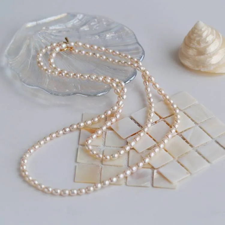 Long Chain OT Freshwater Pearl Necklace