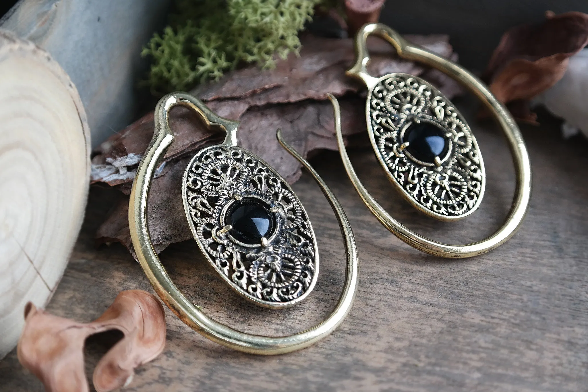 Oval Brass Onyx Ear Weights