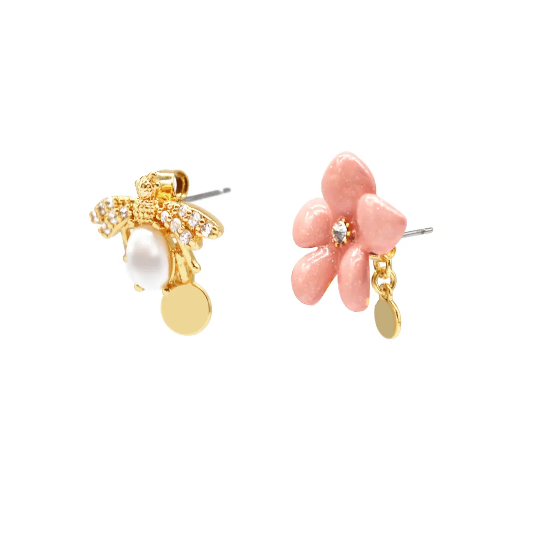 Sahi Lilys Flower & Pearl Bee Stud Earrings