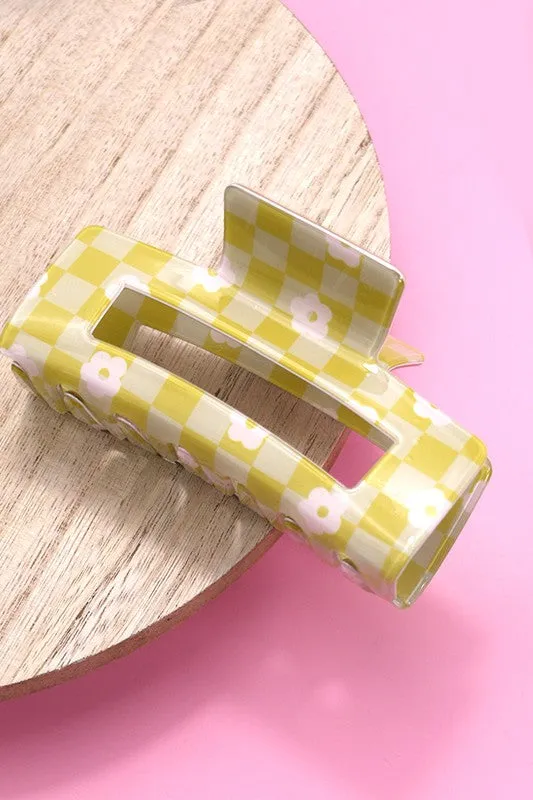 The Cammy Daisy   Checker Print Hair Claw Clip