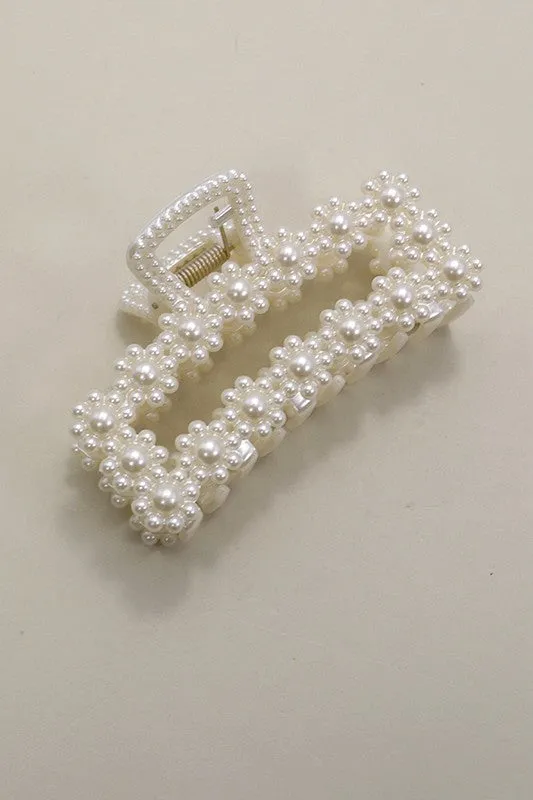 The Chantelle Pearl Hair Claw Clip