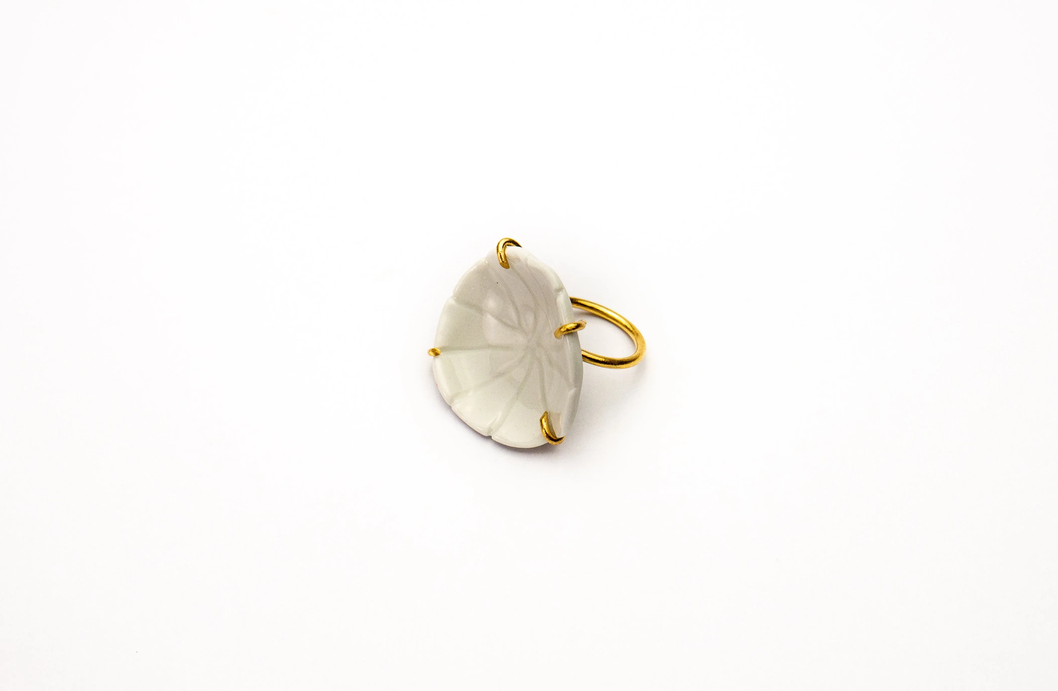 White Porcelain Flower Ring.